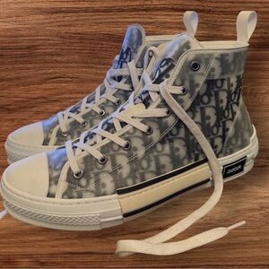 Dior Gray and White High-Top Sneakers Dior B23 High Top Logo Oblique